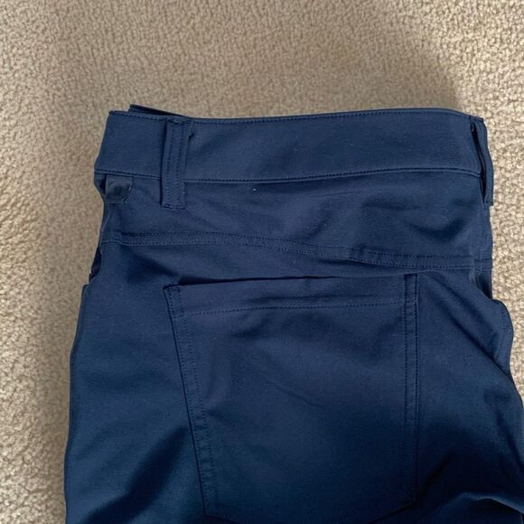 Lululemon commission Navy Pants - Picture 3 of 6